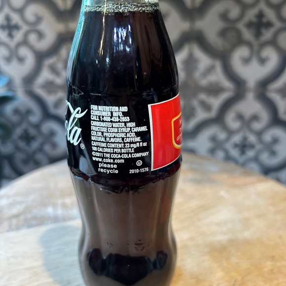 COLLECTIBLE- UNOPENED COCA-COLA COMMEMORATIVE BOTTLE GA’s 82nd GOVERNOR -8oz - Picture 5 of 6